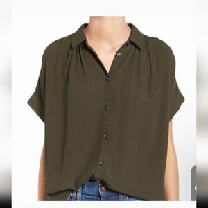 Madewell central drapey shirt size L in kale (olive green)